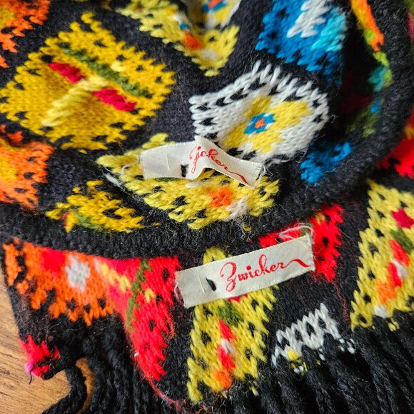 Zwicker Vintage 1970s Rainbow Colorful Mod Geometric Acrylic Beret Hat and Scarf main image 2